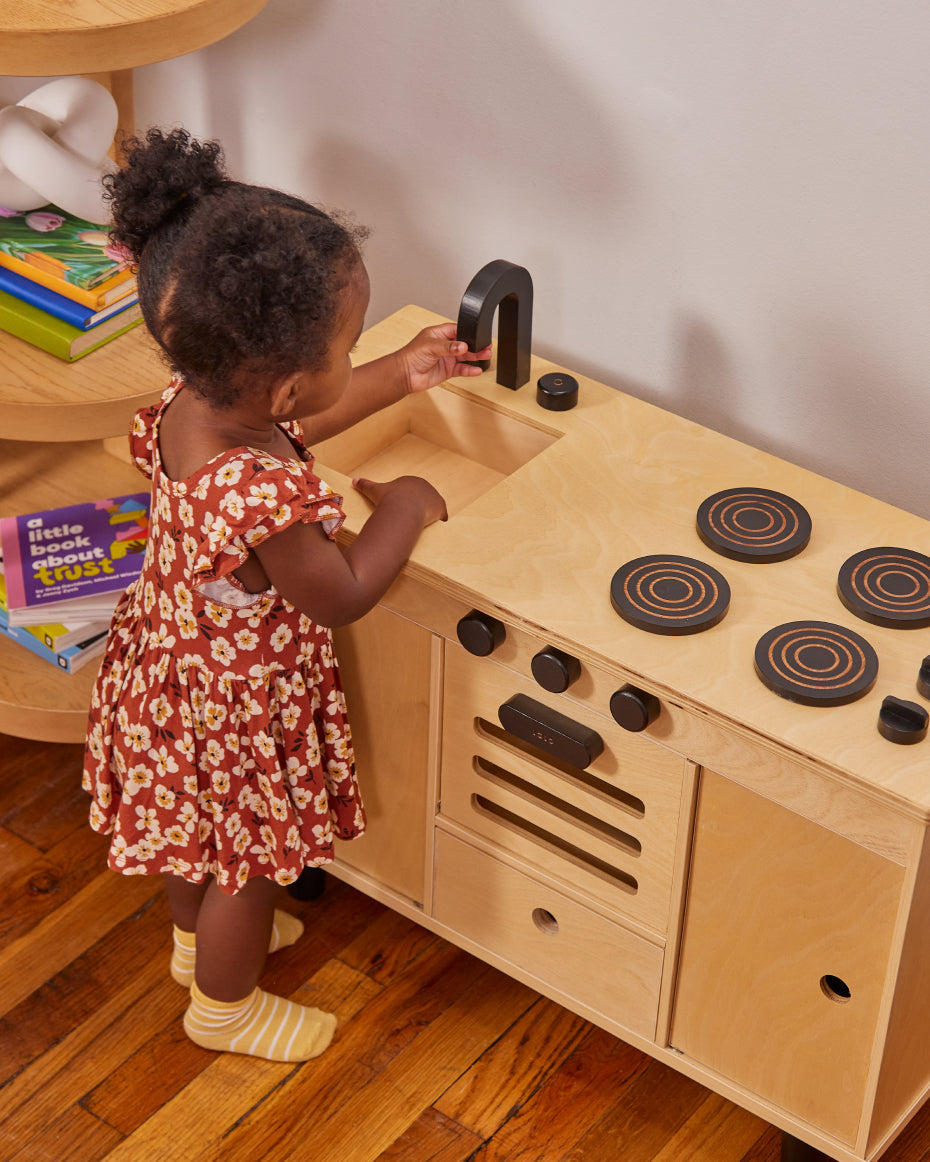 The Play Kitchen